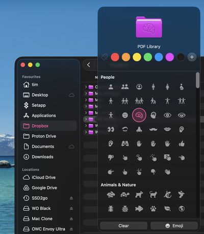 Folder customization with colors and emojis