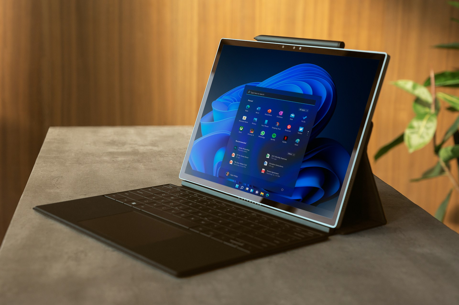 macOS Tahoe vs Sequoia: Complete Comparison Guide 2025